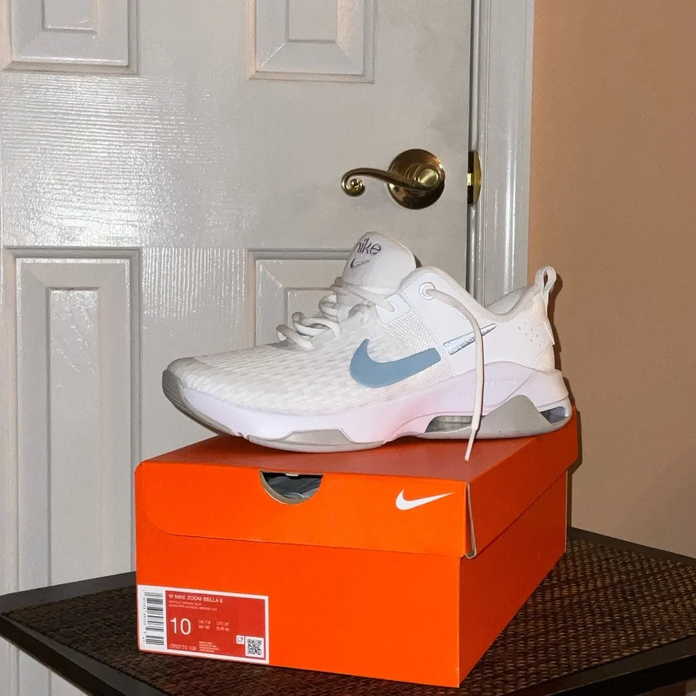 Nike White and Blue Women's Sneakers - Picture 1 of 5